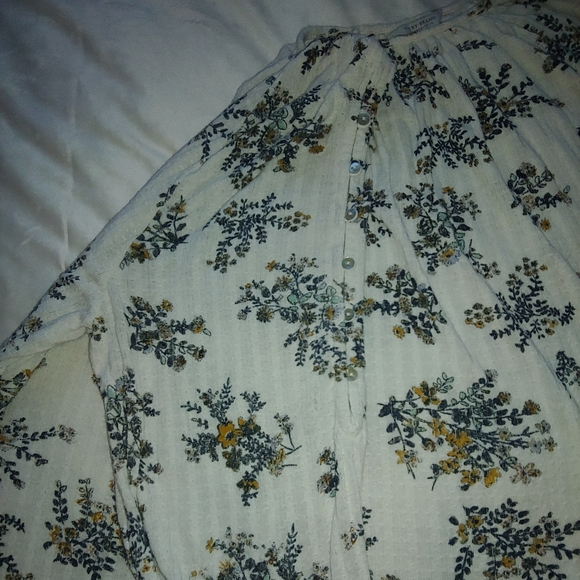 GUC Plus Size Lucky Brand Antique Floral Print Button Sleeve Top – Size 1X - Picture 10 of 16